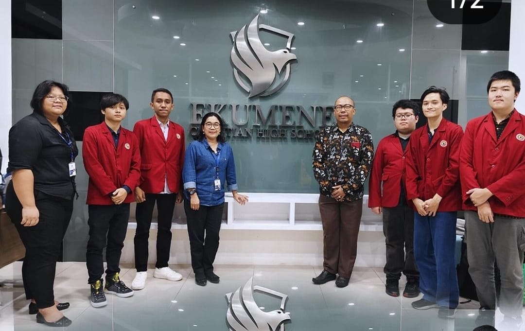 PkM Dosen dan Mahasiswa Prodi Teknik Informatika SMAK Ekumene Jakarta Utara