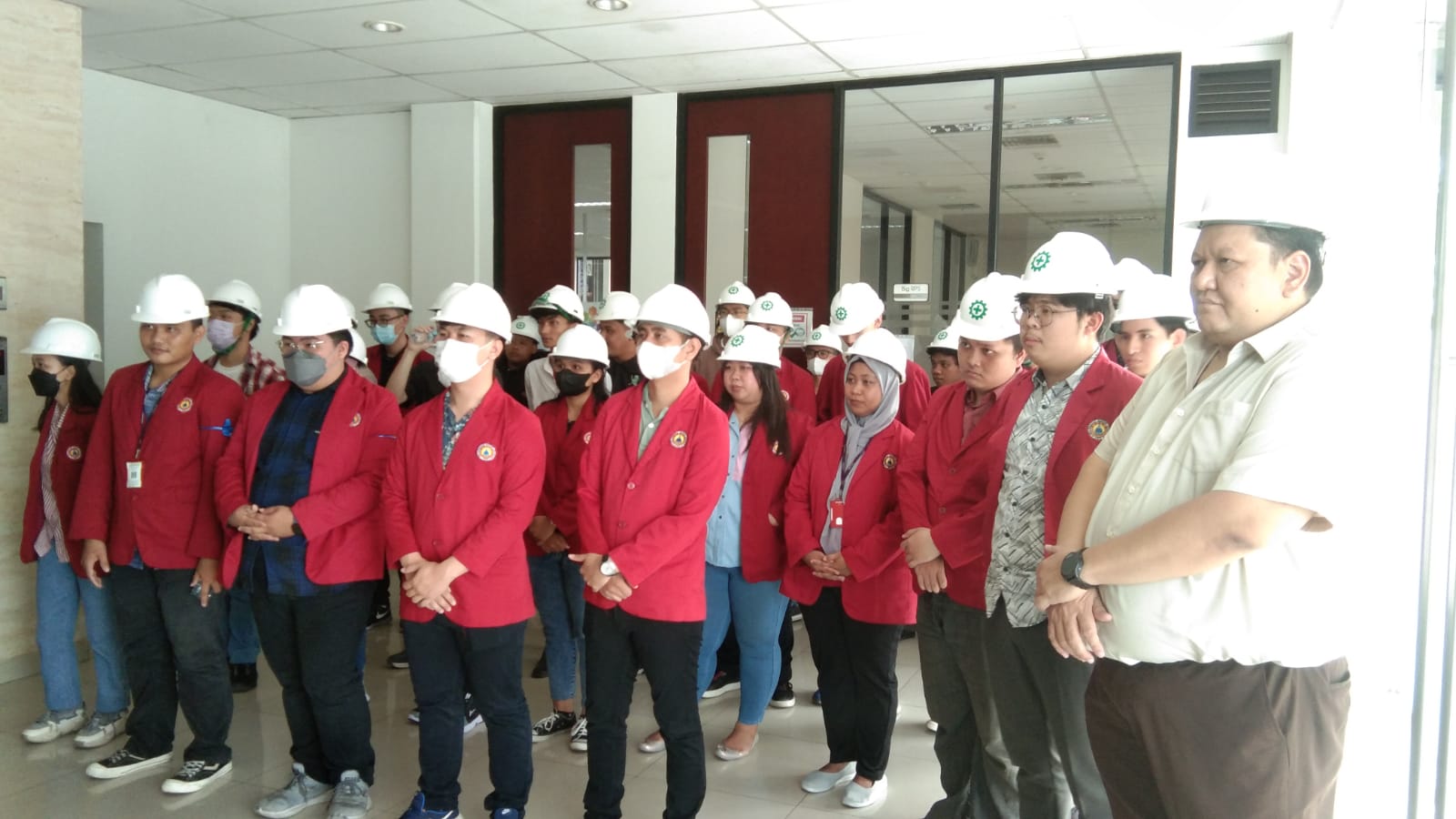 KUNJUNGAN HIMATIN KE PT PROPAN DEKORINDO RAYA TANGERANG