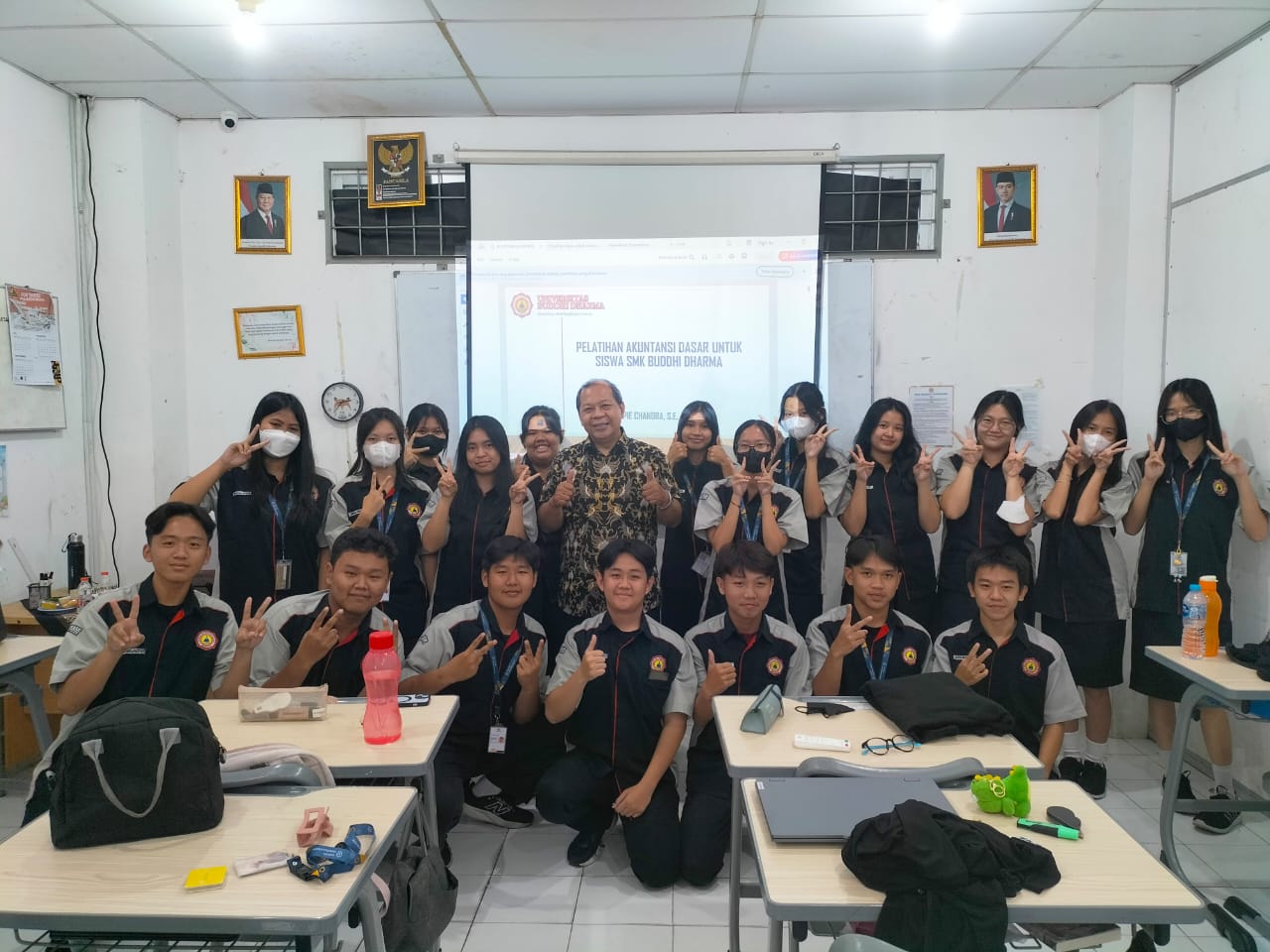 Pelatihan Akuntansi di SMK Buddhi