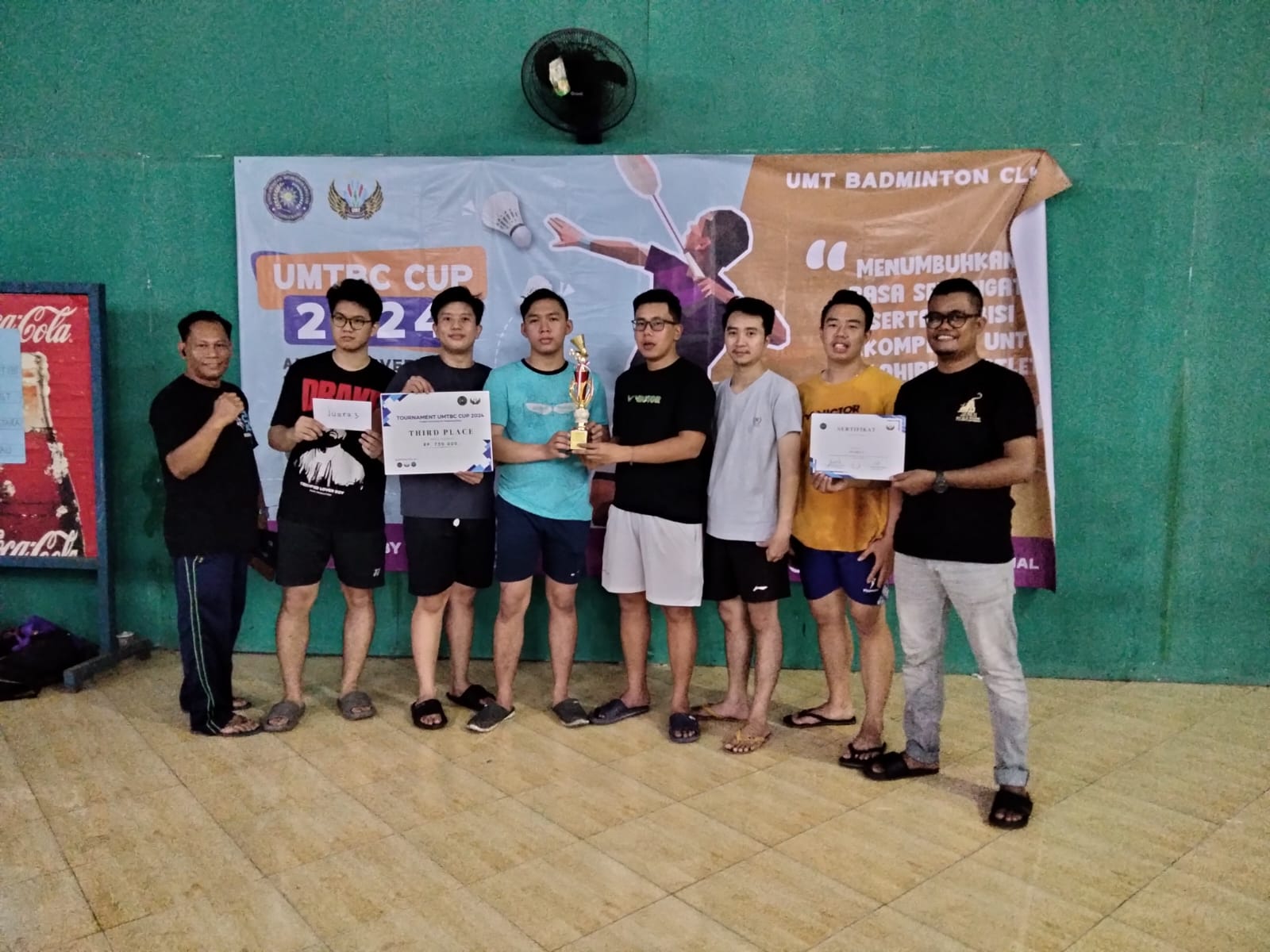 Selamat atas juara 3 Tim badminton ubd  lomba  badminton antar kampus se tangerang raya
