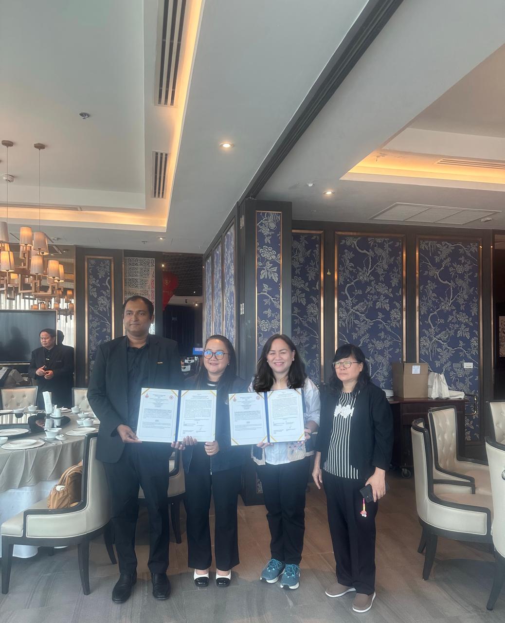 MoU Dengan Universitas Rajamanggala Thiland