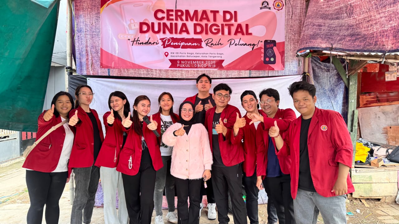 Kuliah Kerja Ringkas — Cermat Di Dunia Digital : Hindari Penipuan Raih Peluang (RW 08 Poris Gaga)